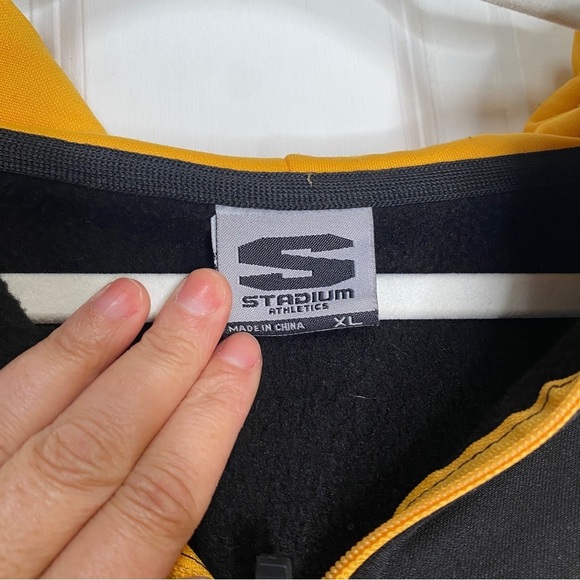 Stadium Athletics University of Iowa Hawkeyes Full Zip Up Hoodie Size XL - Picture 9 of 11